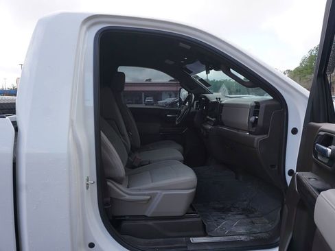 Used 2024 Chevrolet Silverado 3500 LT w/ Convenience Package image 15