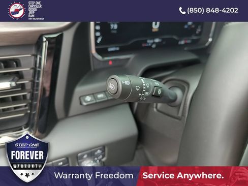 Used 2024 GMC Sierra 2500 AT4 w/ Technology Package AWD/4WD image 20