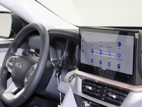 New 2026 Ford Explorer Active RWD image 31