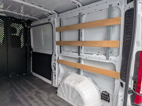 Used 2025 RAM ProMaster 2500 w/ U-Haul Equipment Group FWD image 16