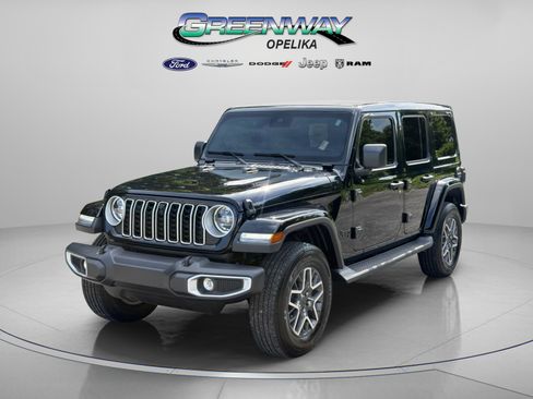 New 2025 Jeep Wrangler Unlimited Sahara AWD/4WD image 3
