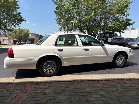Used 2008 Mercury Grand Marquis GS RWD image 9