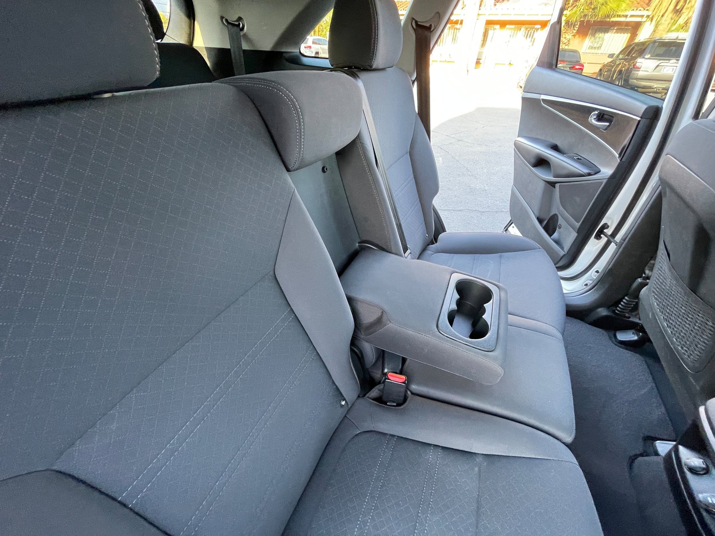 Used 2019 Kia Sorento FWD image 26