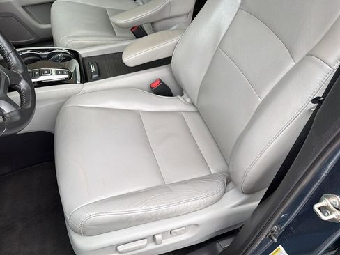 Used 2020 Honda Pilot Touring image 33