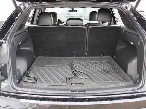 Certified 2023 Volkswagen Atlas Cross Sport SE image 27