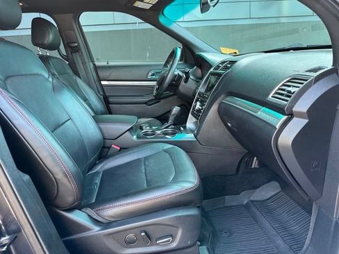 Used 2017 Ford Explorer Sport w/ Equipment Group 401A AWD/4WD image 10
