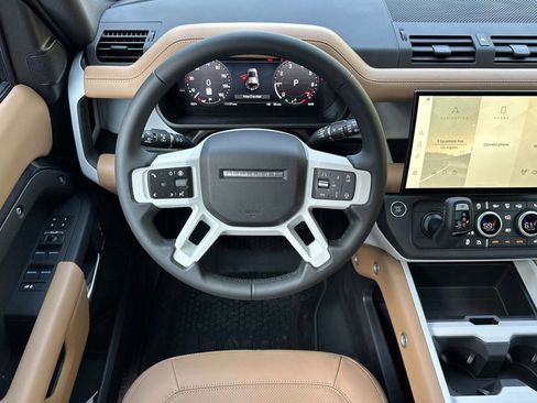 New 2026 Land Rover Defender 110 X-Dynamic SE image 27
