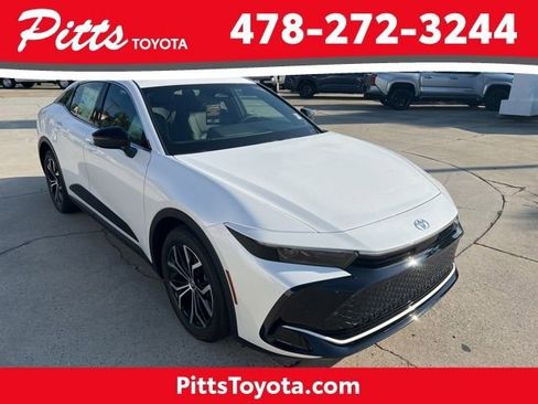 New 2026 Toyota Crown XLE image 5