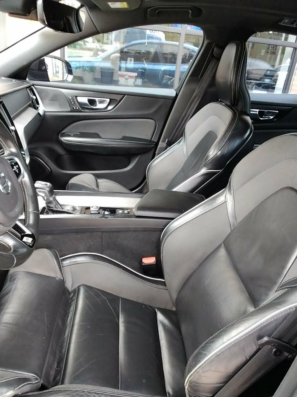 Used 2020 Volvo S60 T5 R-Design FWD image 7