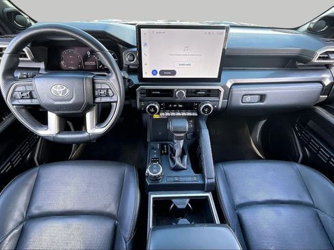 Used 2025 Toyota 4Runner Limited AWD/4WD image 14