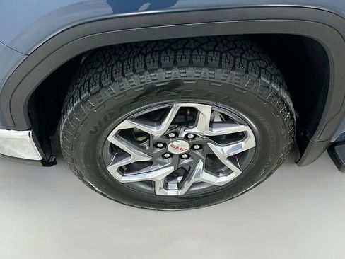 Used 2024 GMC Sierra 1500 SLT image 33