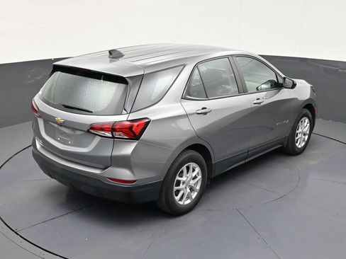 Used 2023 Chevrolet Equinox LS FWD image 17