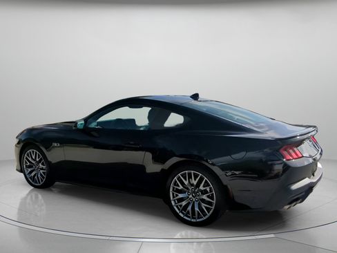 Certified 2025 Ford Mustang GT Premium image 18