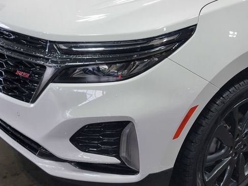 Certified 2023 Chevrolet Equinox RS FWD image 8