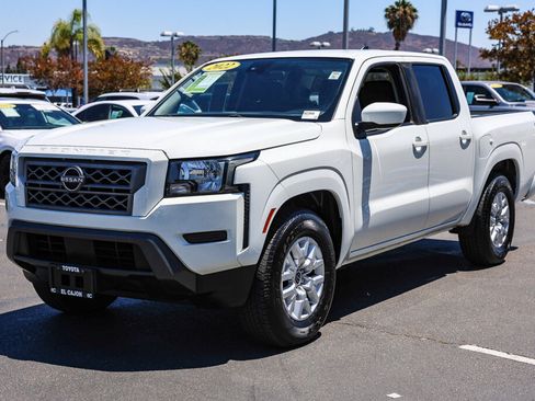 Used 2022 Nissan Frontier SV RWD image 18