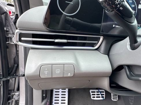 New 2025 Hyundai Elantra SEL image 21