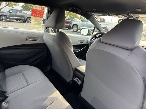 New 2025 Toyota Corolla SE image 29