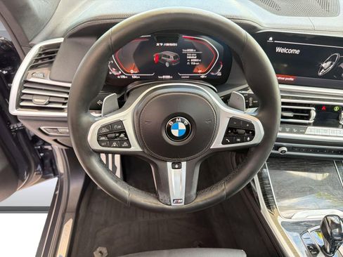 Used 2021 BMW X7 M50i w/ Dynamic Handling Package AWD/4WD image 16