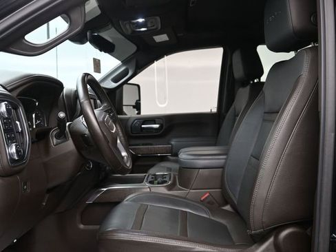 Used 2023 GMC Sierra 2500 Denali w/ Denali Ultimate Package image 9