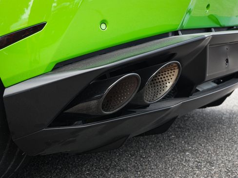 Used 2015 Lamborghini Huracan LP 610-4 AWD/4WD image 9