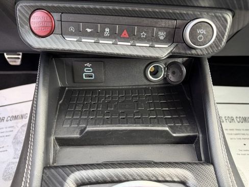 Used 2024 Ford Mustang GT Premium image 25