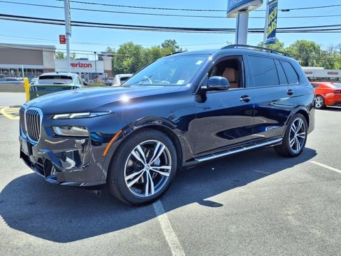 Used 2023 BMW X7 xDrive40i w/ M Sport Package image 5
