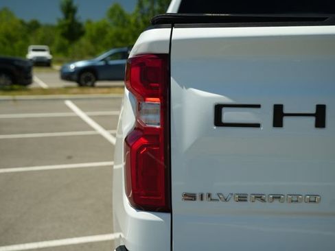 Used 2022 Chevrolet Silverado 1500 Custom RWD image 42