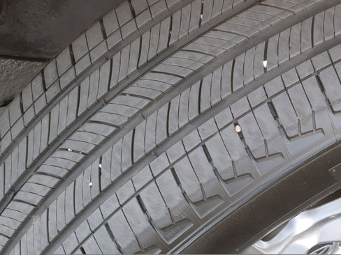 Used 2023 Toyota RAV4 XLE image 12