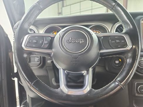 Used 2023 Jeep Wrangler Unlimited Sahara w/ Cold Weather Group AWD/4WD image 21