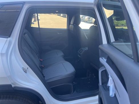 New 2026 Volkswagen Tiguan SE R-Line FWD image 24