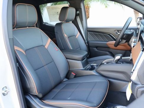 New 2026 GMC Canyon AT4 image 19