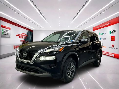 Used 2023 Nissan Rogue S image 4