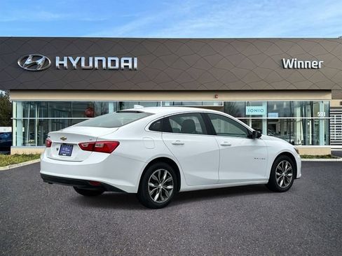 Used 2024 Chevrolet Malibu LT FWD image 4
