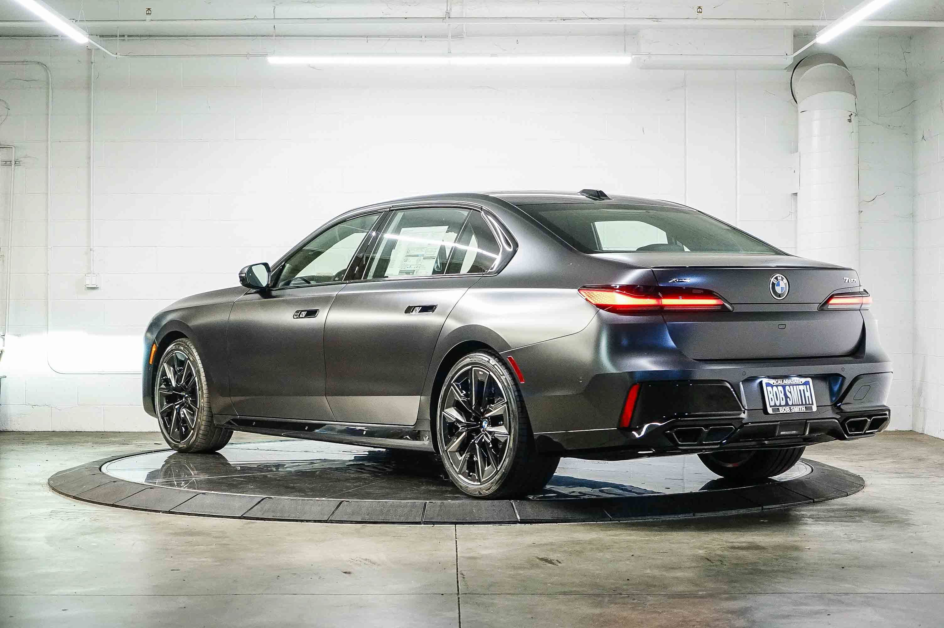 New 2026 BMW 760i xDrive w/ Executive Package AWD/4WD image 4
