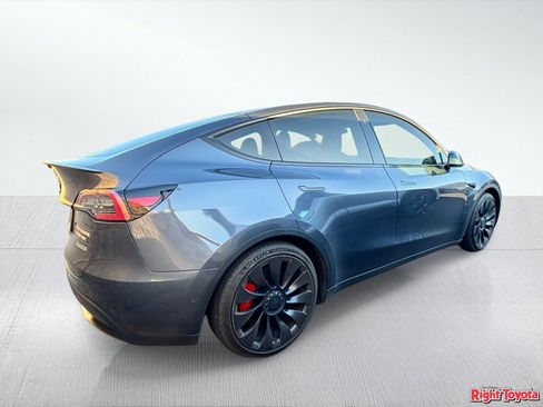 Used 2022 Tesla Model Y Performance AWD/4WD image 4