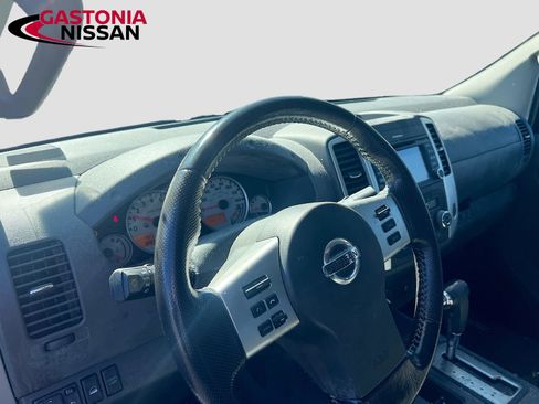 Used 2015 Nissan Frontier PRO-4X w/ Pro-4x Luxury Package image 11