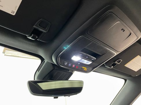 Certified 2025 Chevrolet Equinox RS w/ Safety and Technology Package FWD image 32
