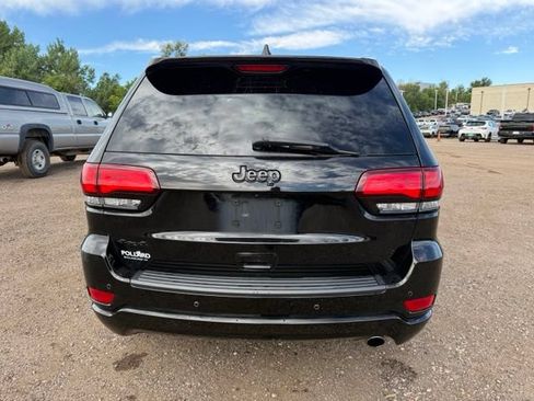 Used 2019 Jeep Grand Cherokee Altitude AWD/4WD image 5