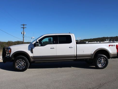 Used 2019 Ford F350 King Ranch image 5