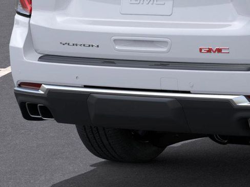 New 2025 GMC Yukon XL Denali w/ Sun & Power Step Package image 14