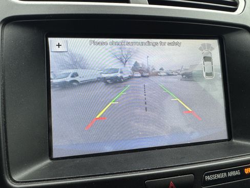 Used 2017 Ford Explorer XLT w/ Equipment Group 202A image 26