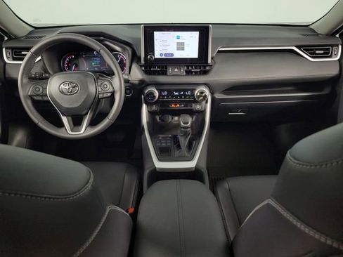 Used 2025 Toyota RAV4 XLE Premium AWD/4WD image 26