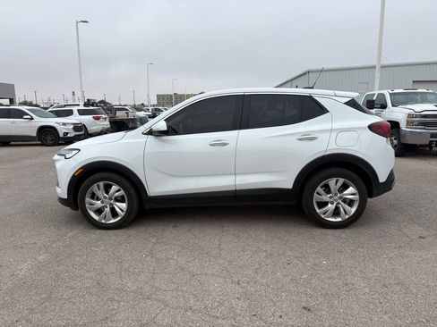 Used 2024 Buick Encore GX Preferred FWD image 2