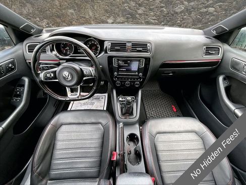Used 2017 Volkswagen Jetta GLI FWD image 14