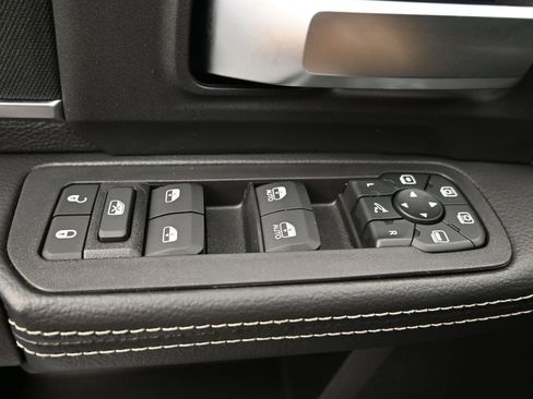 New 2026 RAM 2500 Big Horn AWD/4WD image 10