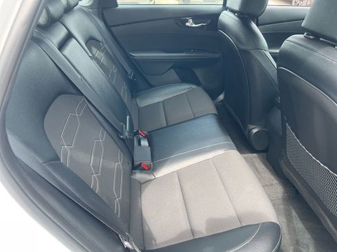 Used 2022 Kia Forte GT-Line w/ GT-Line Technology Package FWD image 13