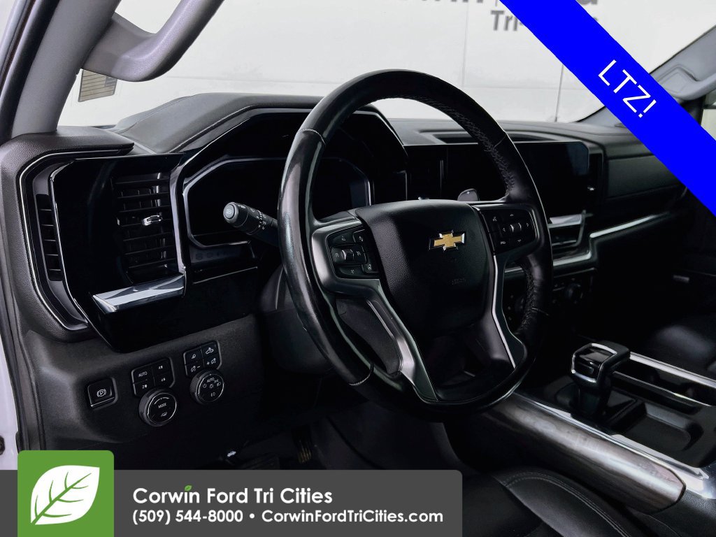Used 2024 Chevrolet Silverado 1500 LTZ w/ LTZ Convenience Package II AWD/4WD image 3