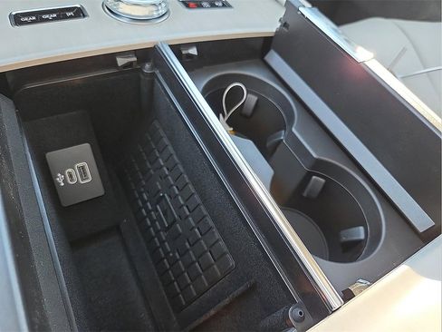 New 2025 Lincoln Navigator L Reserve image 20