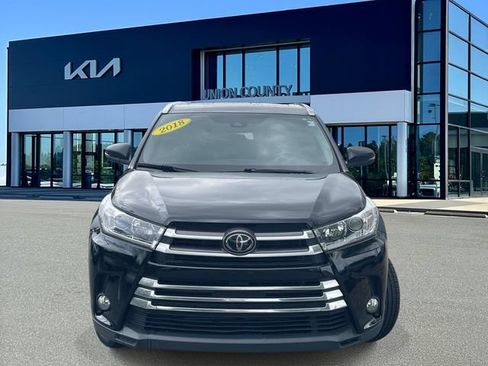 Used 2018 Toyota Highlander Limited FWD image 6
