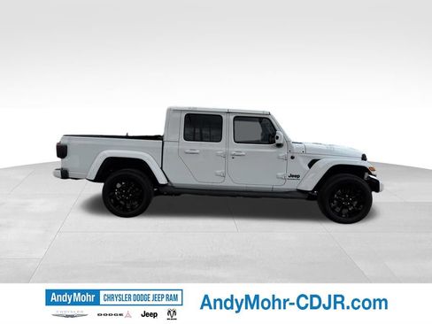 Used 2021 Jeep Gladiator Overland AWD/4WD image 8